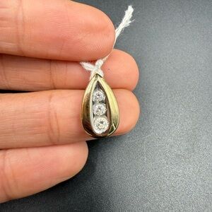 14k yellow gold and diamond charm